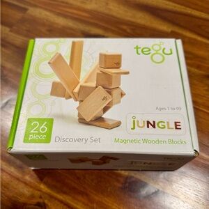 Tegu Jungle Magnetic Wooden Blocks - 26 Piece Discovery Set
